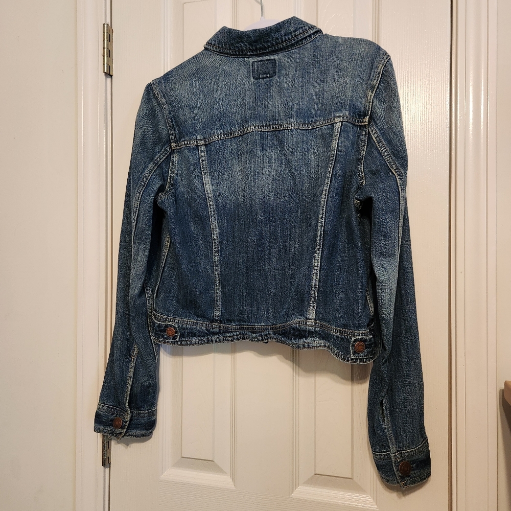 🦅American Eagle Outfitters Cropped Distressed Denim Jacket Size Large - Picture 8 of 12